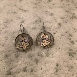 Floral Bouquet Silver Toned Glass Cabashon Pierced Earrings NWT Handcrafted .75”